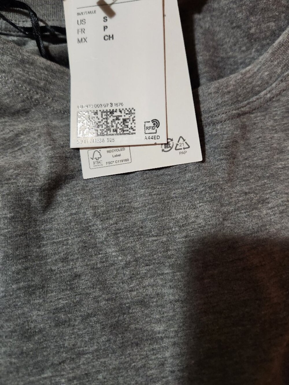 New H&M Long Sleeve tee